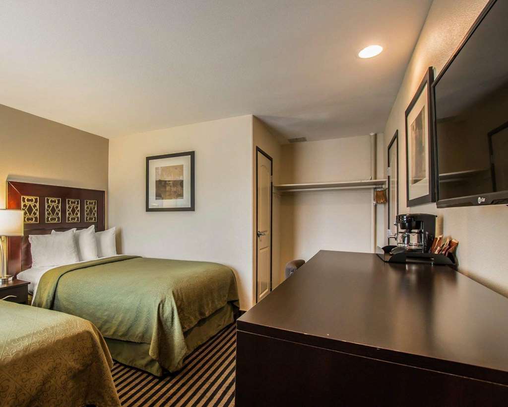 Americas Best Value Inn & Suites Escondido Chambre photo