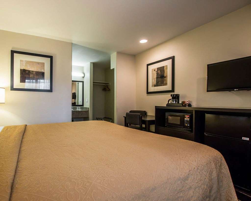 Americas Best Value Inn & Suites Escondido Chambre photo