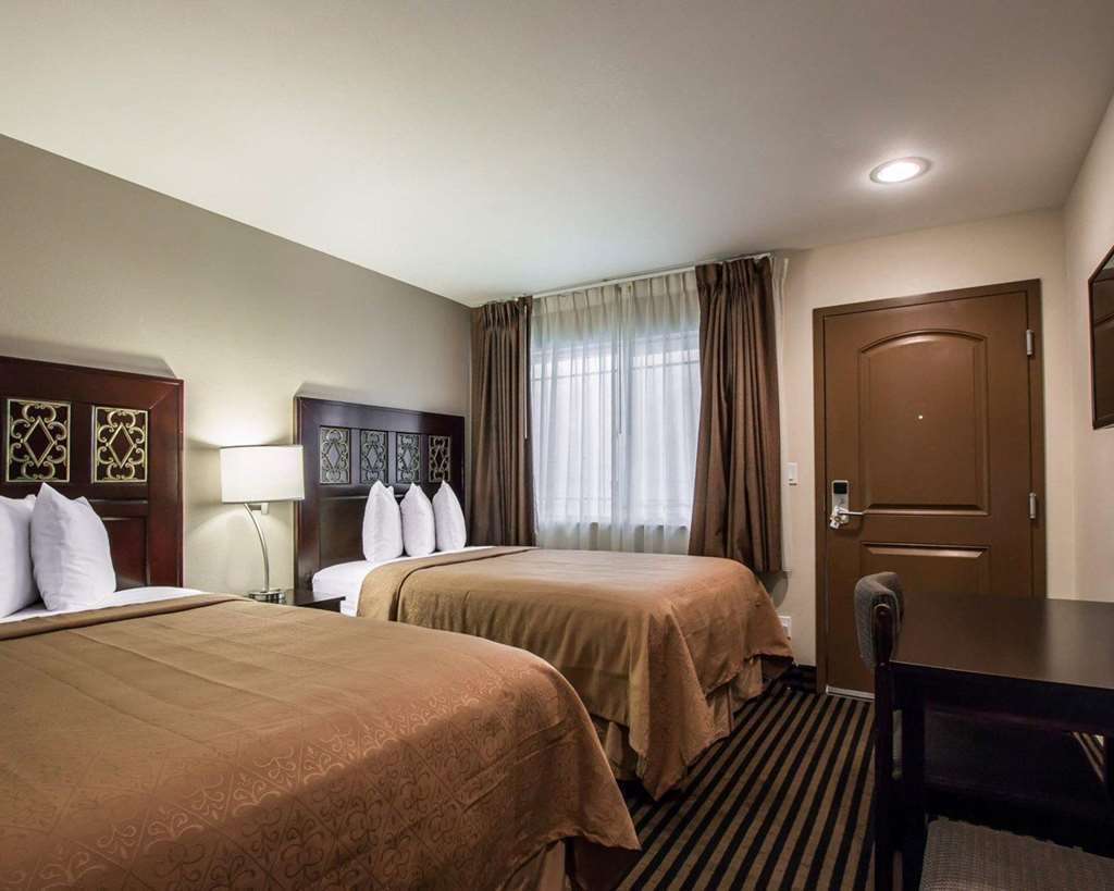 Americas Best Value Inn & Suites Escondido Chambre photo