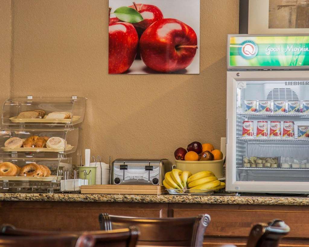 Americas Best Value Inn & Suites Escondido Restaurant photo