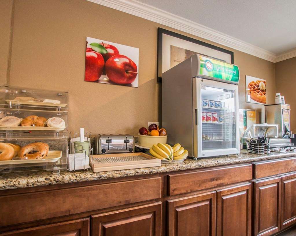Americas Best Value Inn & Suites Escondido Restaurant photo