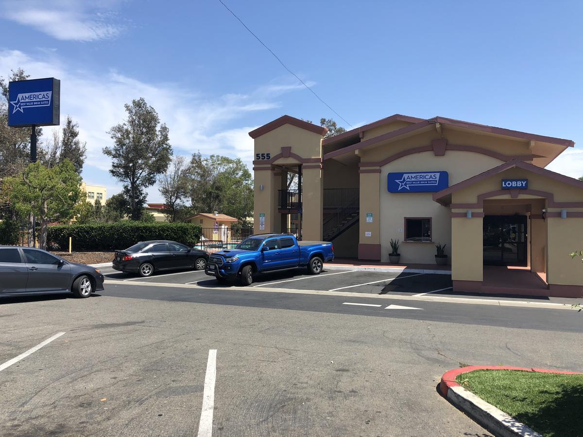 Americas Best Value Inn & Suites Escondido Extérieur photo