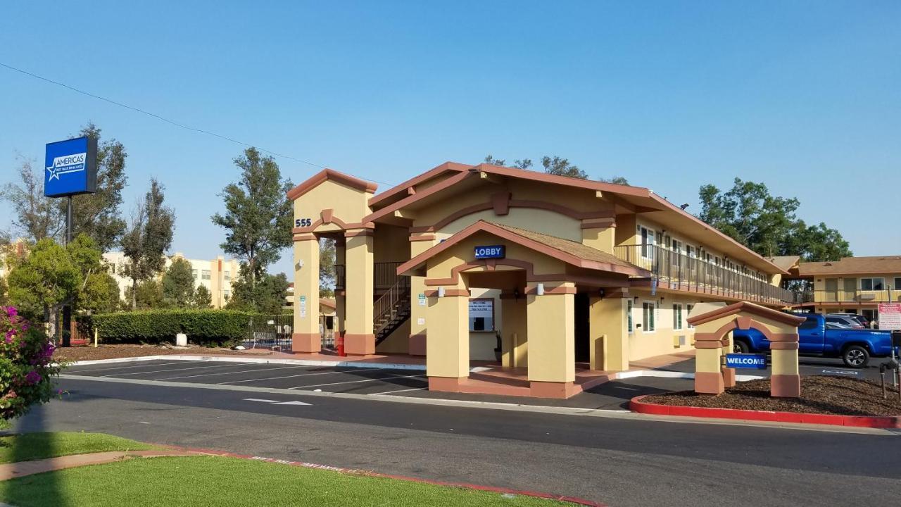 Americas Best Value Inn & Suites Escondido Extérieur photo